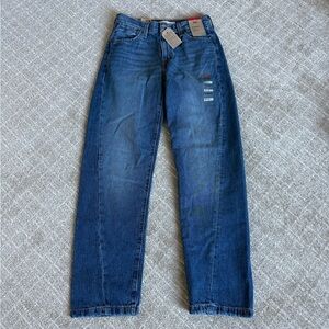 Women’s Levi 94’ Baggy Jeans